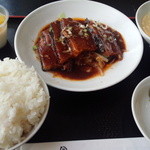 アジア料理 菜心 - 豚の角煮定食