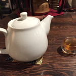 紅紅火火 - 2015.8. お茶のグラスはちっちゃくて可愛い