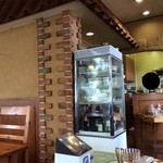 チャヤ ジャルディーノ シロヤマ - 201508 GIARDINO  店内（座席より右まわり）→