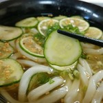 ほの香 - 濃い目の掛け出汁に漬けてるそうで塩味効いてておいしいです。