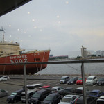 千葉ビール園 - 店内からの風景（しらせが見えます）