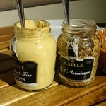 北参道 LA CAVE - ［５回目］Tボーンステーキ 500g(限定３食・4800円)はお好みでマスタードをつけて…