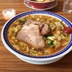 彩華ラーメン - 大盛りチャーシューメン！