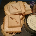 ブルーノート東京 - 静岡産　鱒の卵のカナッペ　1,425円（税サ込）