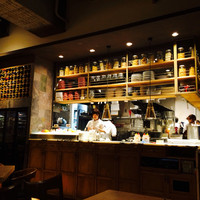 bottega 柏店 - 店内から厨房の内観