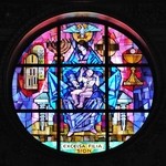 Ristorante Tema - サンタマリアマッジョーレ教会のステンドグラス