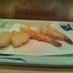Tempura Yuzuya - 海老の天ぷらと白身魚(カレイだったかな)の天ぷら