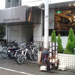 前略っ。まるきゅう - 鶏そば専門店前略っ。 つけそばまるきゅう　店舗外観