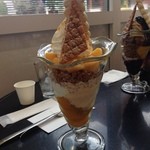 2015年7月：マンゴーのパルフェ(\900)…トッピングのアイスは2種類選べたのでバニラとチョコにしました