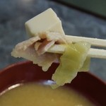 Jiyaba - 味噌汁の具材