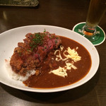 TWO SAM'S UP - 超厚切り！ビフカツカレー＆でっかい生ビール