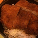 青い塔 - ロースソースかつ丼