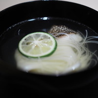 銀座 よし澤 - お椀　すずきとそうめん