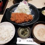 Tonkatsu Tadumura - たづむら 「ロースカツ定食」