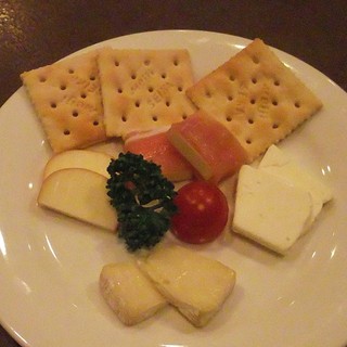 ファクトリー カミカゼ_1