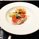 中国料理 カリュウ(ヨコハマ グランド インターコンチネンタル ホテル) - 金目鯛の飾り蒸し　XO辣椒醤添え