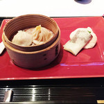 中国料理 カリュウ(ヨコハマ グランド インターコンチネンタル ホテル) - 釜焼きペキンダックと蒸し点心二種