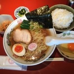 オゴッソ - シャモラーラーメン、玉子かけご飯つき
