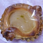 パン屋カフェ キャトル - ベーカリーコーナー：洋梨のデニッシュ