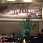 中国料理 陽明殿 - 個室から店内フロアを撮影