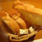 びすとろ UOKIN - 2010/05　パン(２００円)。