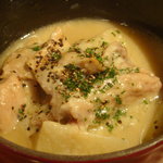 びすとろ UOKIN - 2010/05　和牛　牛もつ煮込み　白味噌仕立てＳＴＡＵＢで(６８０円)。