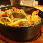 びすとろ UOKIN - 2010/05　シーフードパエリア　〆はこの１品！！ビストロ人気ＮＯ１(Ｍサイズ)(７８０円)。