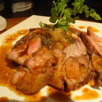 びすとろ UOKIN - 2010/05　仔羊肩ロースのロースト　シェリービネガーガストリックソースで(８８０円)。