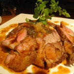 びすとろ UOKIN - 2010/05　仔羊肩ロースのロースト　シェリービネガーガストリックソースで(８８０円)。