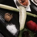 銀座 いっぱし - 生アスパラ・水ナス・フルーツトマト・雲丹