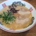 博多 - ラーメン　550円