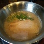 らーめん 極 - 白とんこつ細麺