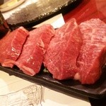 焼肉赤身にくがとう - 黒毛和牛肩三角