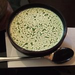 さらさら - 一見したところ、抹茶ミルクのようです。