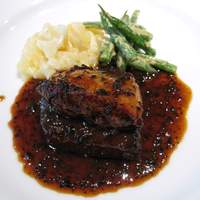 キノシタ - 八千代黒牛みすじ肉とフォアグラのステーキ　マデラ風味のソース