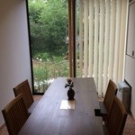 レイ コーヒーハウス - 奥の4人席