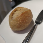 ルパン ミュラ - 自家製パン1