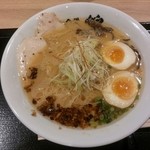 らーめん錦 - 濃熟鶏白鶏・トロ玉ラーメン(醤油)