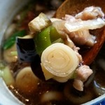 蕎肆 穂乃香 - つゆには、鴨肉、茄子、葱がごろごろ。