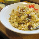 一番鳥 - ピリッと辛いカレーもいいけど、大将の焼飯はやさしい味。