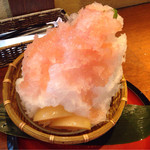 船橋屋 こよみ - 白桃のかき氷¥860