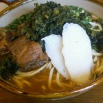 沖縄そば食堂　海辺のそば屋 - 軟骨ソーキすば（大）+アーサ（アオサ）