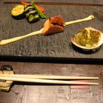 京都 なだ万 賓館 - 鱒の助軽い燻製豆腐ソース、蛤香草焼、焼野菜(2015.05)