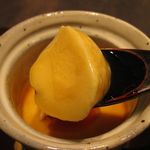 京都 なだ万 賓館 - 豆乳とマスカルポーネチーズスープむしのアップ(2015.05)