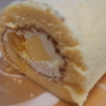 菓子工房パティスリーショパン - マンゴーロールケーキ