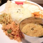 Rassi's Bar - カレースペシャルセット<金曜限定10食> 1000円 のレンズ豆のカレー