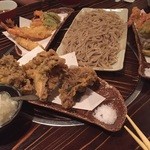 江戸切そば 英 - 天ぷら盛り合わせと2合蕎麦