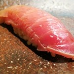 すし匠 - 10日間熟成鮪の血合いぎし