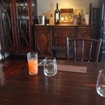 ズッペリア オステリア ピティリアーノ - シックな内装