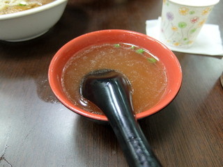 Gang Yuan Beef Noodle Restaurant - 牛肉拌麺には湯麺より薄味スープが付きます